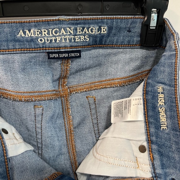 AE Ne(x)t Level Curvy High-Waisted Short Short - Picture 9 of 11